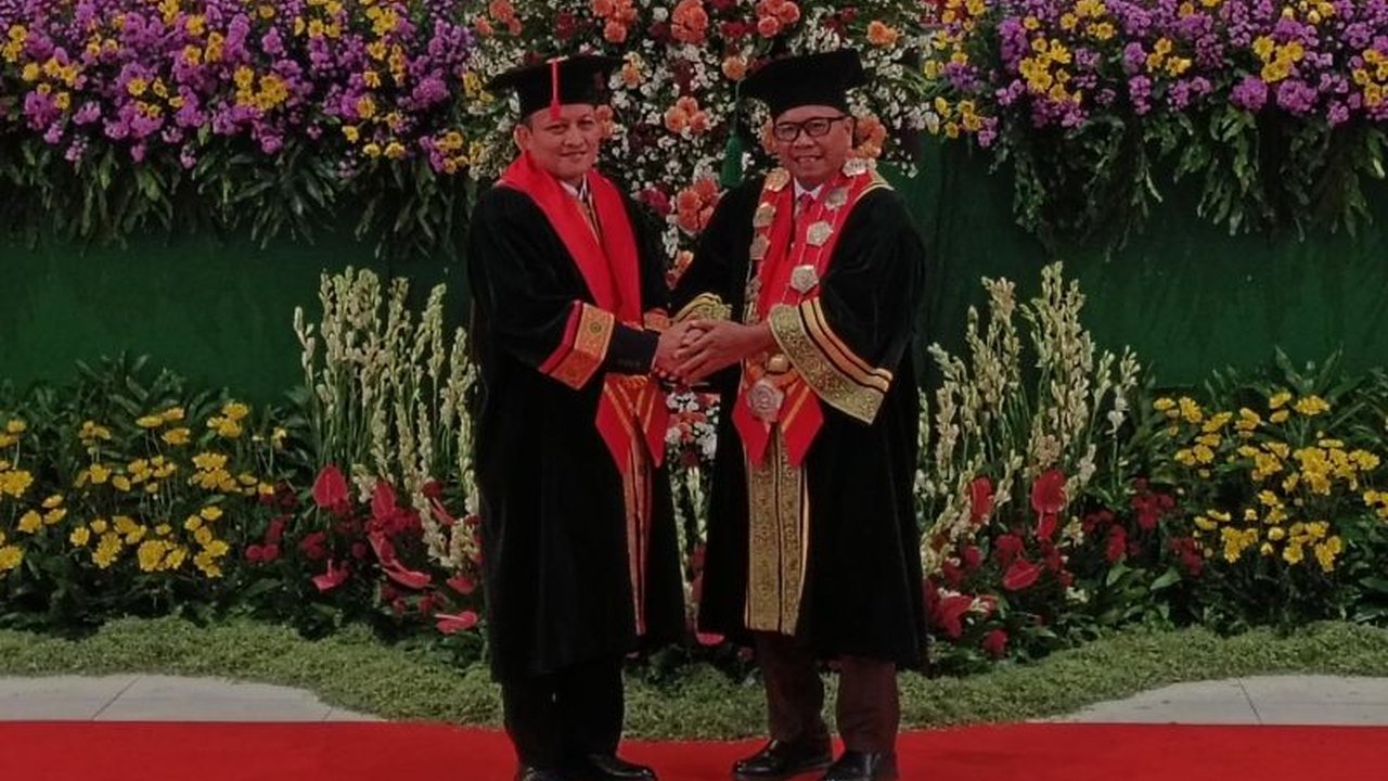 Jaksa Agung Muda Bidang Pengawasan, Rudi Margono, resmi dikukuhkan sebagai guru besar kehormatan Unissula. Ia menyoroti pentingnya restitusi bagi korban tindak pidana.