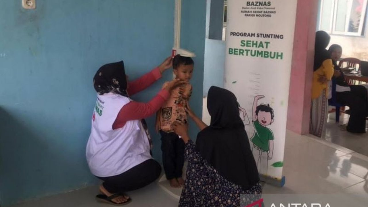 Baznas RI melalui Rumah Sehat Baznas gencar melakukan intervensi stunting dengan menyediakan layanan kesehatan gratis bagi ibu dan balita di Parigi Moutong, Sulawesi Tengah, demi generasi sehat.
