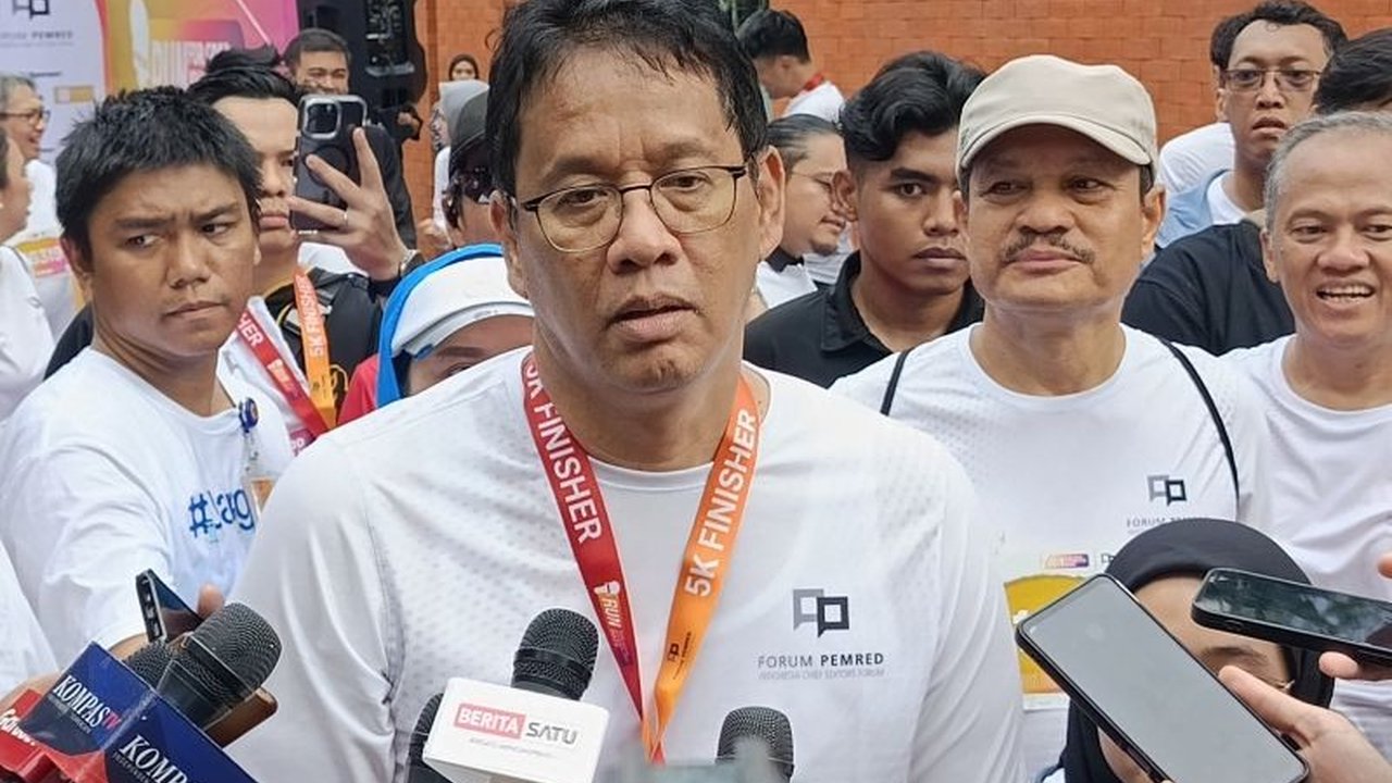Menteri Keuangan Purbaya Yudhi Sadewa mengumumkan Revisi Aturan Kredit Koperasi Desa Merah Putih akan segera rampung, membuka jalan bagi pencairan pinjaman Agrinas melalui Himbara dengan jaminan pemerintah. Bagaimana detailnya?