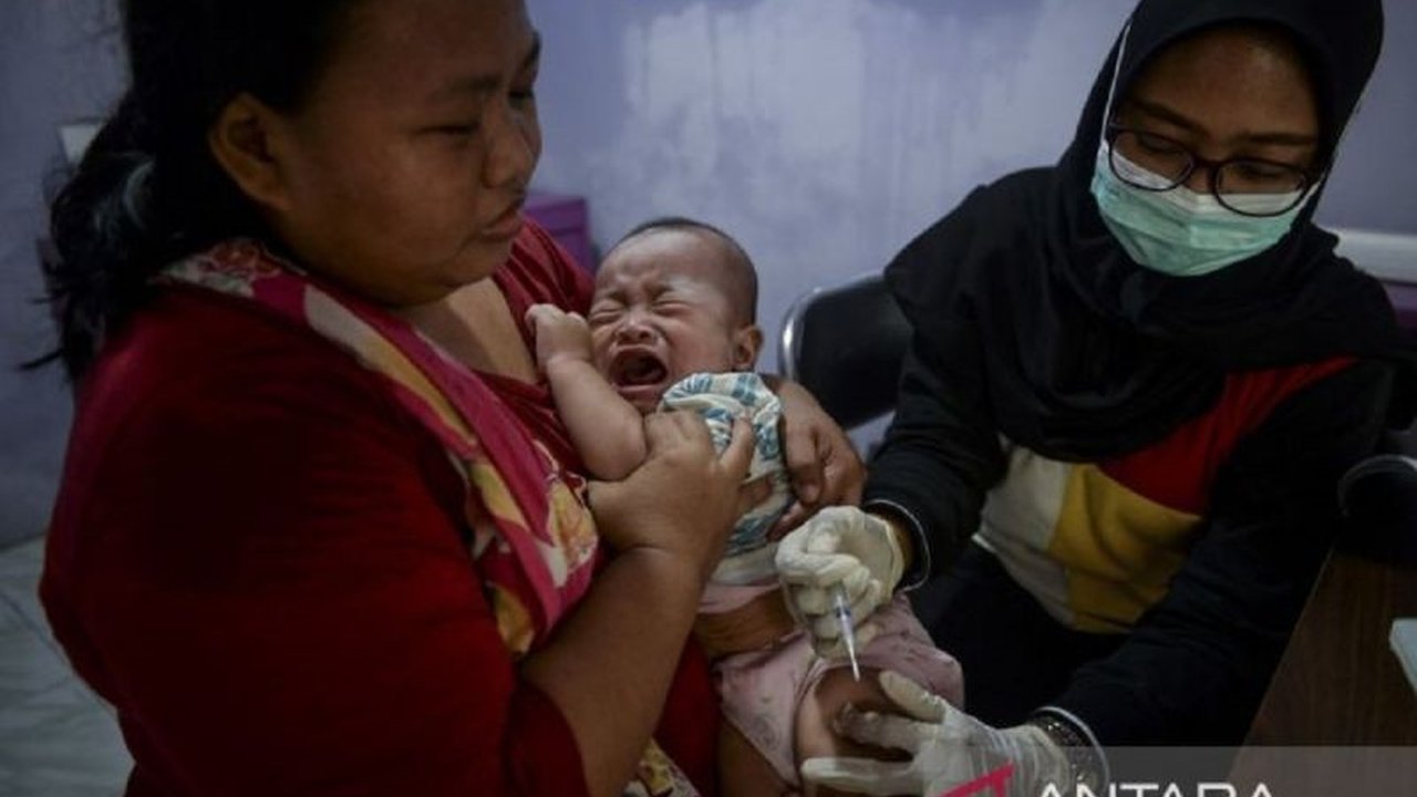 Pemerintah Kota Tangerang meningkatkan upaya pencegahan campak melalui Imunisasi ORI Campak, menyasar balita yang belum divaksin untuk mengantisipasi Kejadian Luar Biasa (KLB) di tengah tren peningkatan kasus.