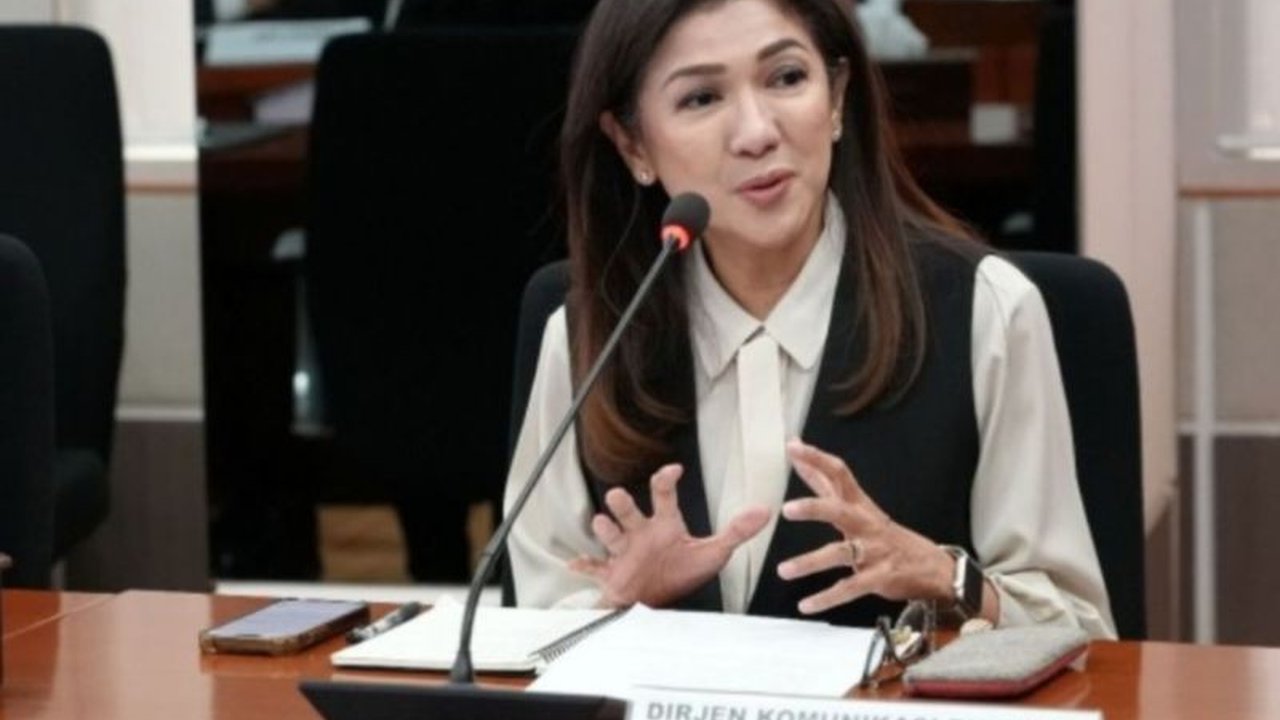 Kementerian Komunikasi dan Digital menjelaskan penayangan video Presiden Prabowo di bioskop adalah strategi komunikasi publik. Simak alasan di balik upaya ini!