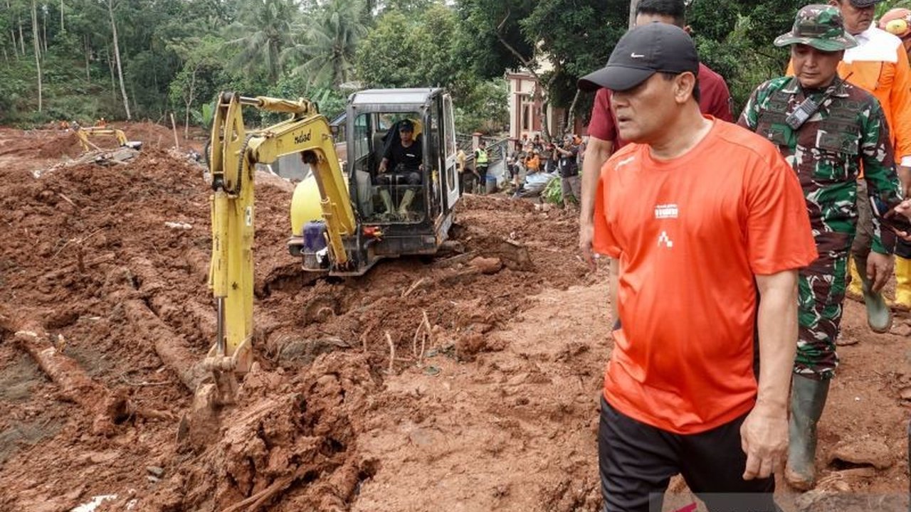 Gubernur Jateng Ahmad Luthfi menekankan pentingnya Pencegahan Longsor Jateng, khususnya setelah insiden di Cilacap, dan meminta masyarakat waspada terhadap retakan tanah.