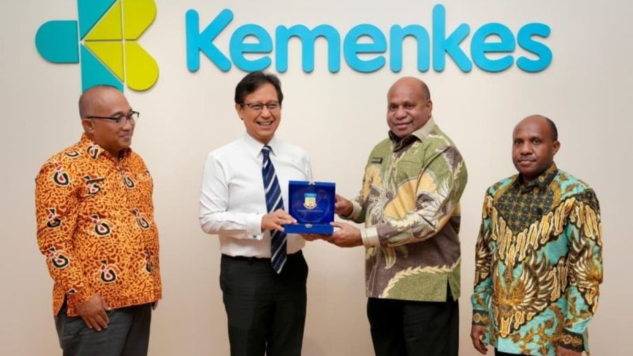 Gubernur Papua Mathius D. Fakhiri mendesak Kementerian Kesehatan untuk mempercepat pembangunan fasilitas kesehatan di sembilan kabupaten/kota guna mendukung Percepatan Pembangunan Fasilitas Kesehatan Papua dan mencetak SDM unggul.