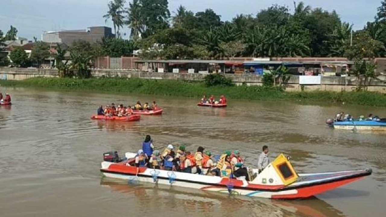HAKLI Banten sukses gelar Aksi Bersih-bersih HAKLI di Tangerang, mengumpulkan 3,7 ton sampah dan menanam pohon, sekaligus merayakan Hari Kesehatan Nasional ke-61 dengan aksi nyata.