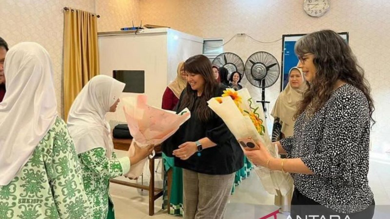 Dinas Pendidikan dan Kebudayaan Kalimantan Timur (Disdikbud Kaltim) meluncurkan Kurikulum SNP Plus, standar pendidikan melampaui nasional untuk mencetak generasi emas berdaya saing global.