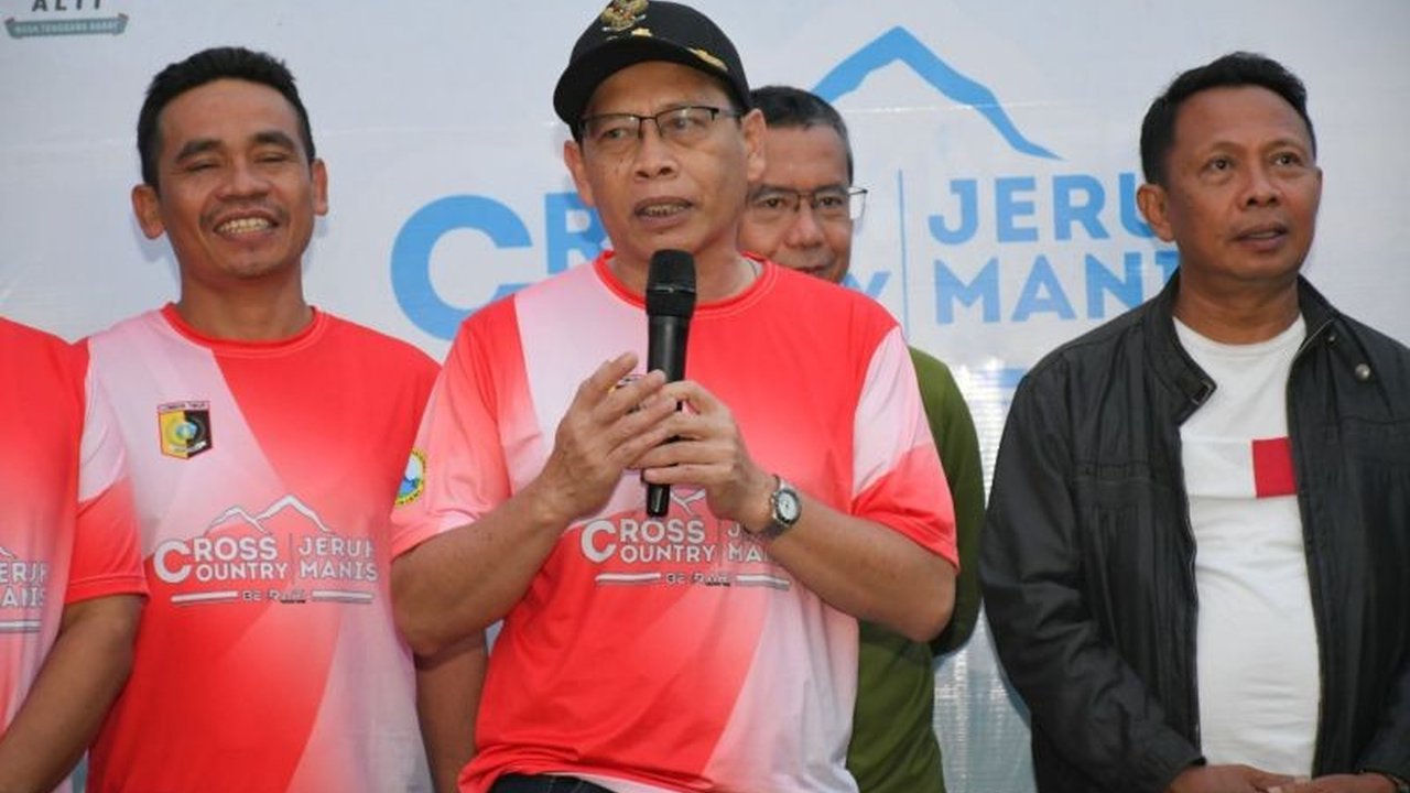 Ajang Lari Cross Country Lombok Timur di Desa Wisata Jeruk Manis diharapkan menjadi event tahunan, berpotensi dongkrak kunjungan wisatawan dan ekonomi lokal.