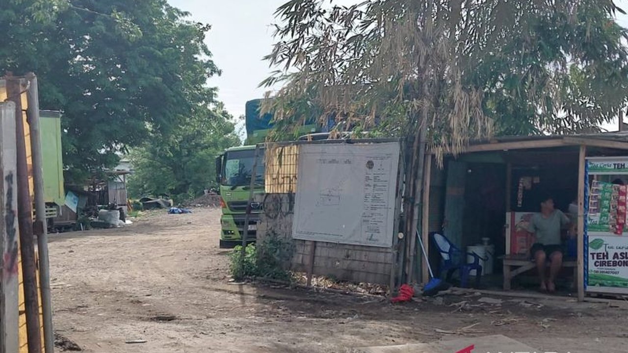Warga Cakung Barat mendesak percepatan Pembangunan Embung Cakung Barat sebagai solusi mitigasi banjir, mendapat respons positif dari Camat Cakung dan Wali Kota Jakarta Timur.