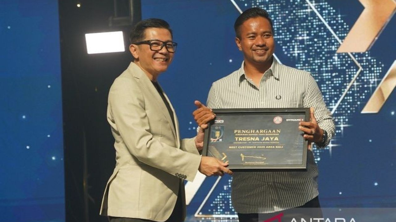 PT Semen Indonesia (Persero) Tbk (SIG) berhasil mencatat rekor penjualan ritel tertinggi di Bali pada Oktober 2025, didorong masifnya pembangunan vila dan hotel di Pulau Dewata.