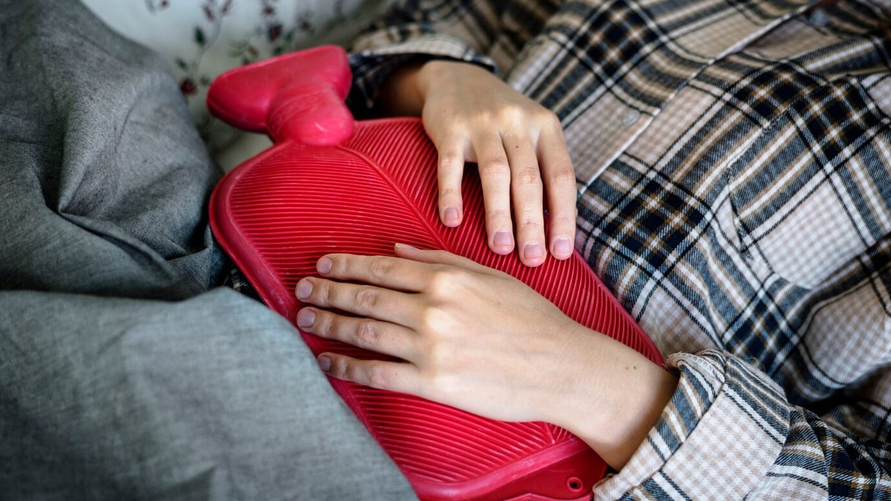 Cara Efektif Mengurangi Nyeri Haid, Tanpa Harus Tergantung Obat