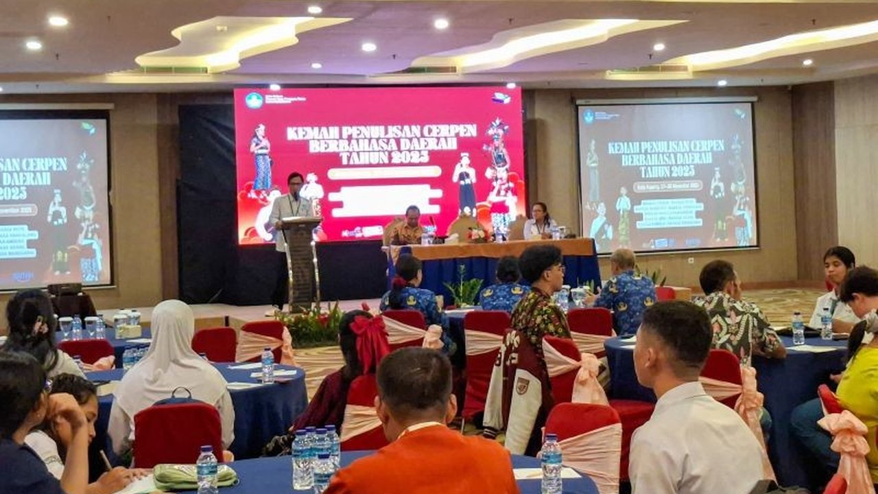 Balai Bahasa Provinsi Nusa Tenggara Timur (BBP NTT) terus menggalakkan revitalisasi bahasa daerah NTT dengan menggelar kemah penulisan cerpen bagi siswa SD dan SMP, sebuah langkah penting untuk melestarikan warisan budaya lokal.