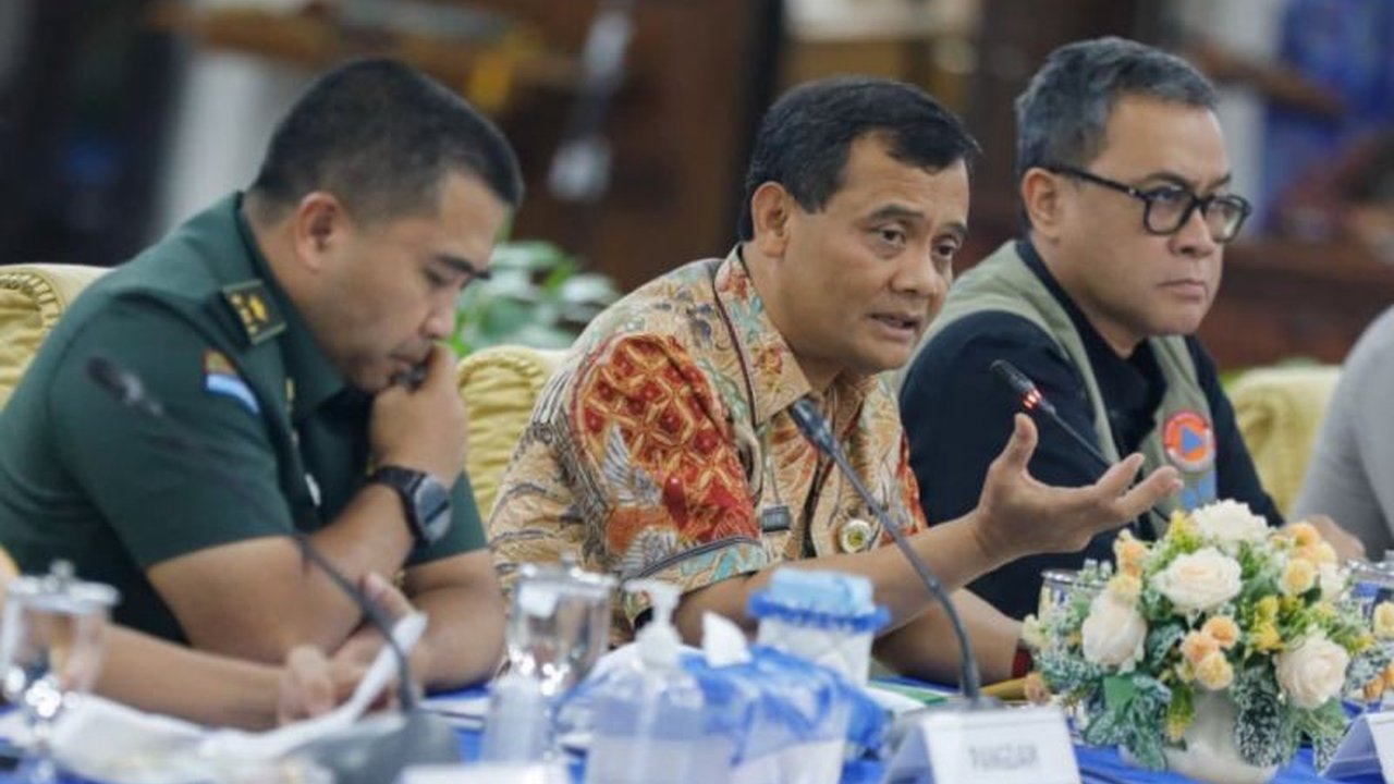 Pemerintah Provinsi Jawa Tengah bergerak cepat menyiapkan relokasi 424 warga korban longsor di Banjarnegara ke hunian sementara, sebagai upaya percepatan penanganan pascabencana.