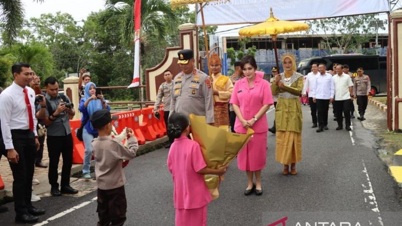 Polda Kepulauan Bangka Belitung dan Pemerintah Kabupaten Bangka Barat memperkuat sinergi untuk menjaga situasi keamanan dan ketertiban masyarakat (kamtibmas), sebuah langkah penting untuk pembangunan daerah.