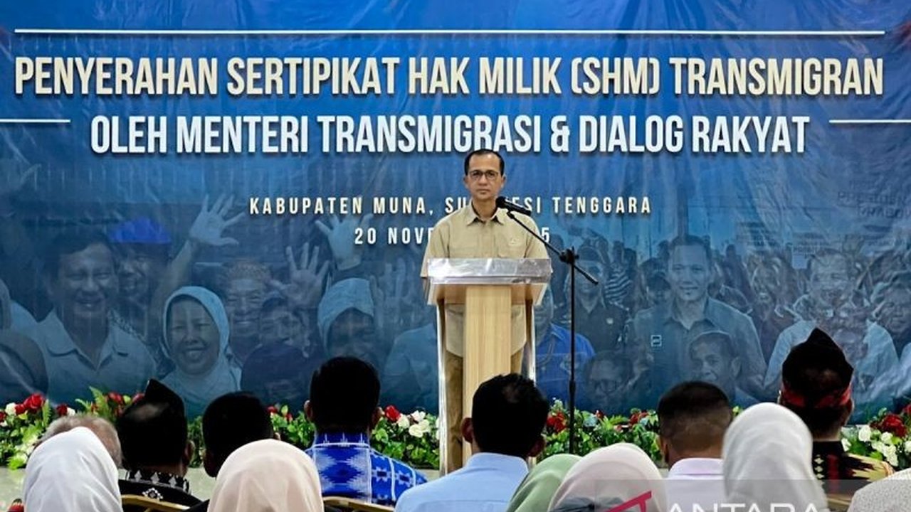 Menteri Transmigrasi Muhammad Iftitah Sulaiman Suryanagara tegaskan urgensi kontrak ulang transmigran demi kepastian hak atas lahan. Langkah ini vital atasi sengketa dan penyempitan wilayah.