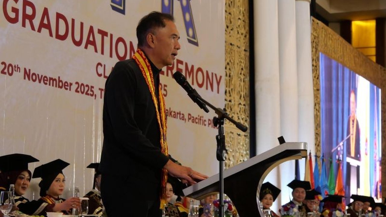 Mantan Menteri Perdagangan, Gita Wirjawan, menekankan pentingnya kemampuan bercerita dalam memajukan bangsa, mendorong ekonomi, dan mendatangkan investasi.