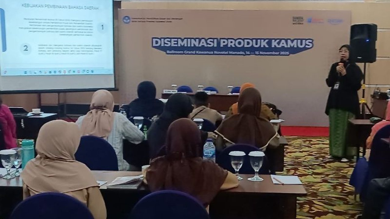 Balai Bahasa Sulut meluncurkan kamus bergambar inovatif untuk anak SD dan SMP. Inisiatif ini bertujuan melestarikan bahasa daerah dengan metode menyenangkan, memastikan generasi muda akrab dan mencintai warisan budaya mereka melalui Balai Bahasa Sulut Kam