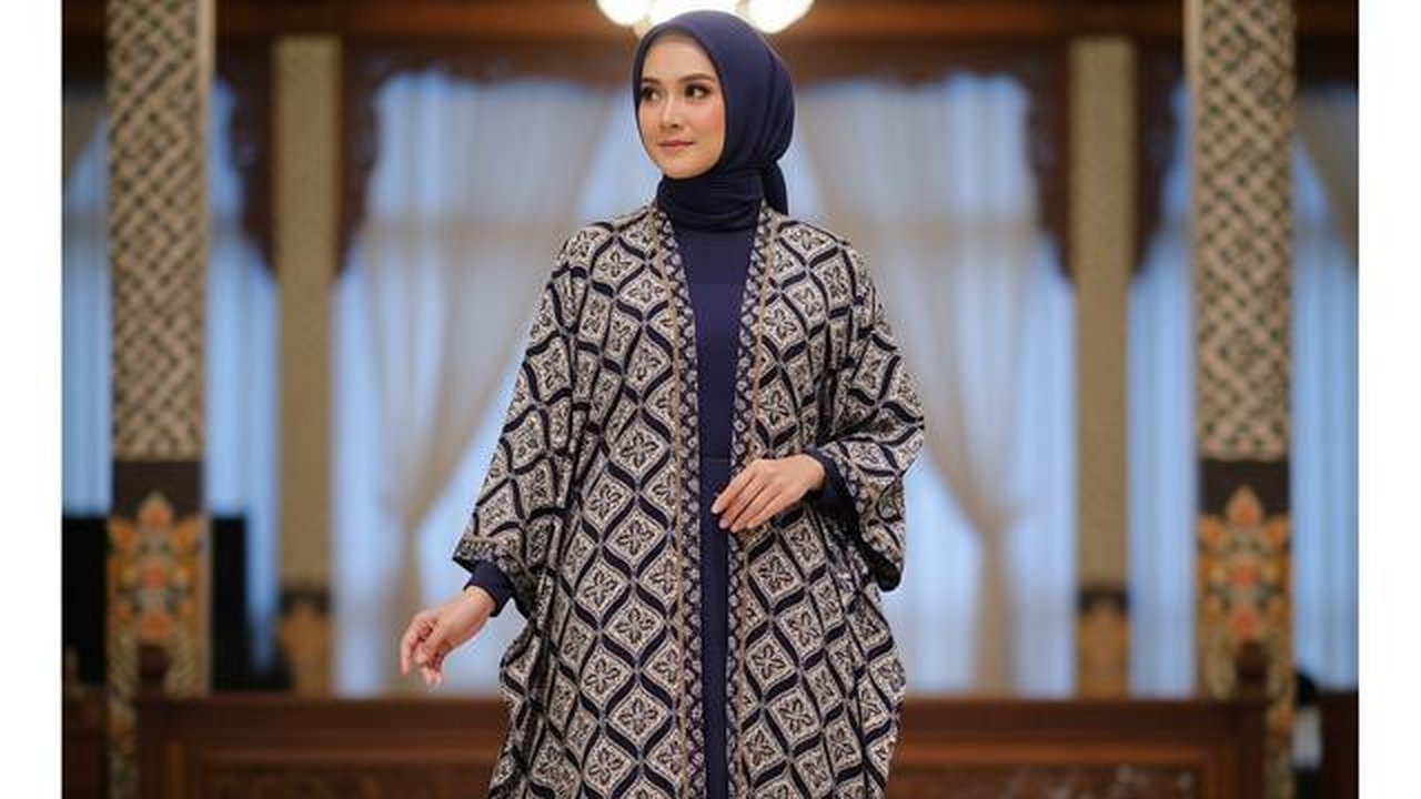 Model Outer Batik Sutra Syar'i/Gemini AI