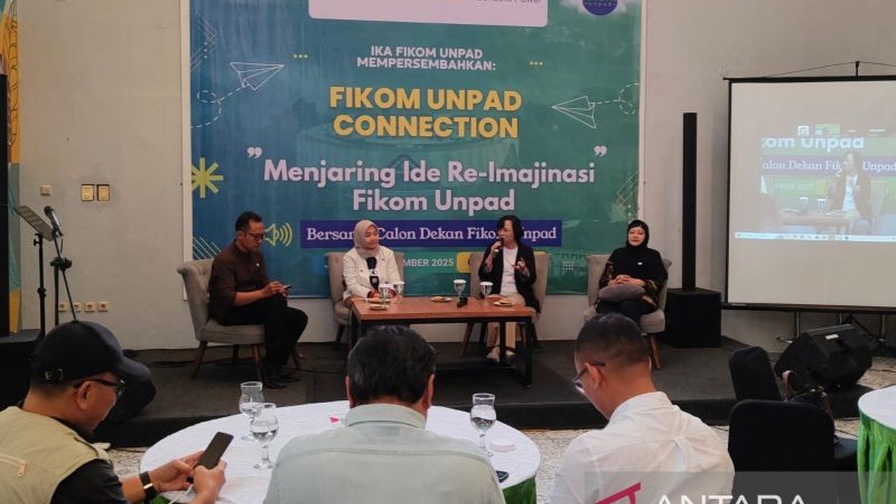Ikatan Keluarga Alumni (IKA) Fikom Unpad mengundang tiga Calon Dekan Fikom Unpad periode 2026-2030 untuk berdiskusi, bertujuan memperkuat sinergi antara alumni, mahasiswa, dan fakultas demi kemajuan institusi.