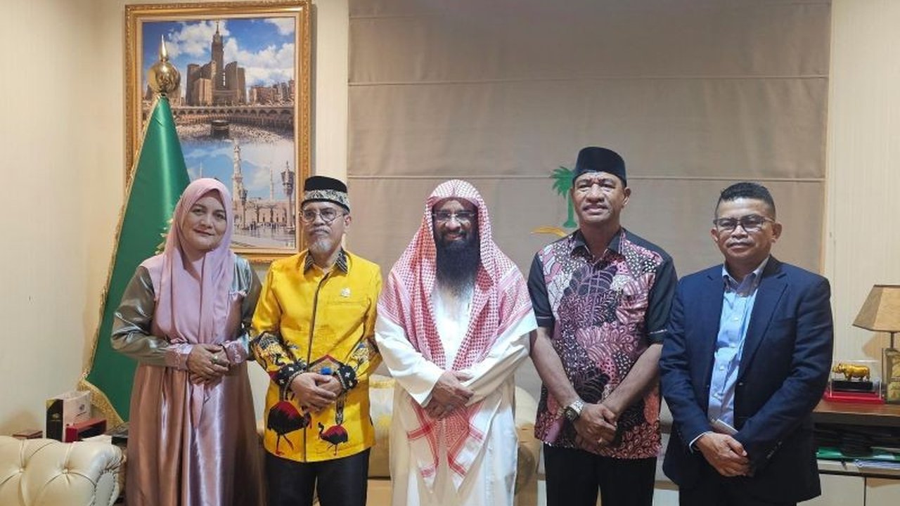 Kesultanan Ternate menjalin kerja sama strategis dengan Arab Saudi untuk meningkatkan kualitas pendidikan dan memperkuat hubungan historis. Inisiatif Kerja Sama Kesultanan Ternate Arab Saudi ini membuka peluang besar.