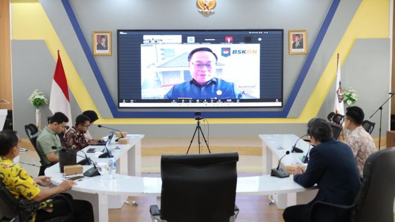 BSKDN Kemendagri menjalin kolaborasi strategis dengan Kompas TV untuk mengoptimalkan publikasi inovasi Pemda. Langkah ini diharapkan mempercepat pembangunan dan memperkuat tata kelola pemerintahan.