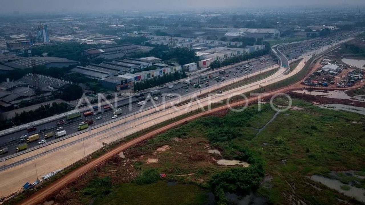 Pengembang properti memastikan proyek Tol Jakarta-Tangerang KM 25, akses vital menuju Curug dan Bitung, akan rampung pada akhir 2025, meski sempat terkendala pasokan material.