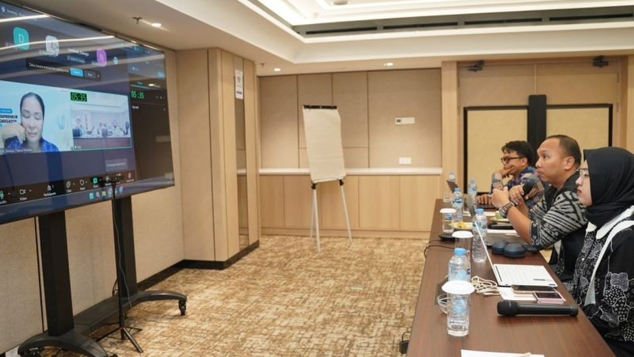 PT Pertamina (Persero) telah menyeleksi 30 UMKM unggulan untuk program Pertapreneur Aggregator 2025. Proses ketat ini bertujuan memperkuat fondasi bisnis dan potensi UMKM.