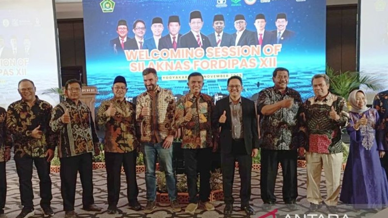 Pascasarjana UIN Sunan Kalijaga Yogyakarta akan menjadi tuan rumah Silaknas FORDIPAS dan INCOILS 2025, memperkuat jejaring ilmiah PTKIN serta tradisi riset Islam modern dengan fokus keberlanjutan lingkungan.