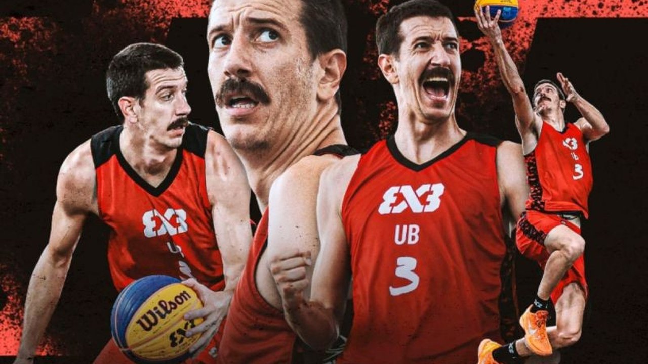 Pebasket Serbia, Strahinja Stojacic, kembali mengukir sejarah dengan dinobatkan sebagai MVP FIBA 3x3 World Tour 2025. Penasaran bagaimana dominasi Stojacic ini terjadi?