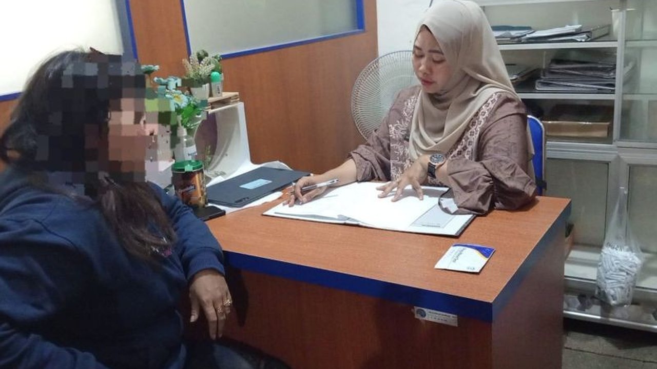 Badan Narkotika Nasional Kabupaten (BNNK) Pasaman Barat secara aktif mengajak para pecandu narkotika untuk mengikuti program rehabilitasi narkoba gratis, menjamin kerahasiaan dan tanpa proses hukum.