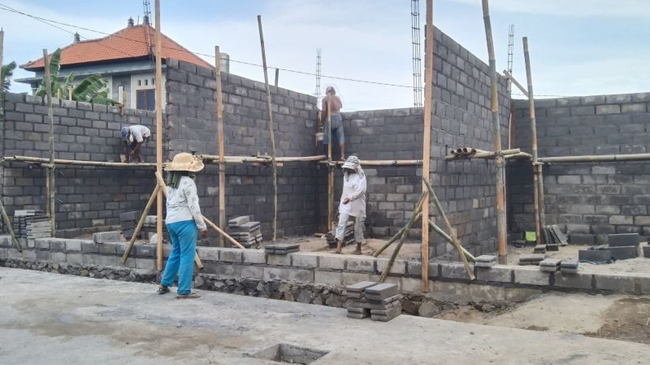 Kantor Perwakilan BI Bali melaporkan kenaikan signifikan pada Indeks Harga Properti Bali triwulan III-2025, mencapai 1,08 persen. Apa saja faktor pendorong utama di balik lonjakan ini?