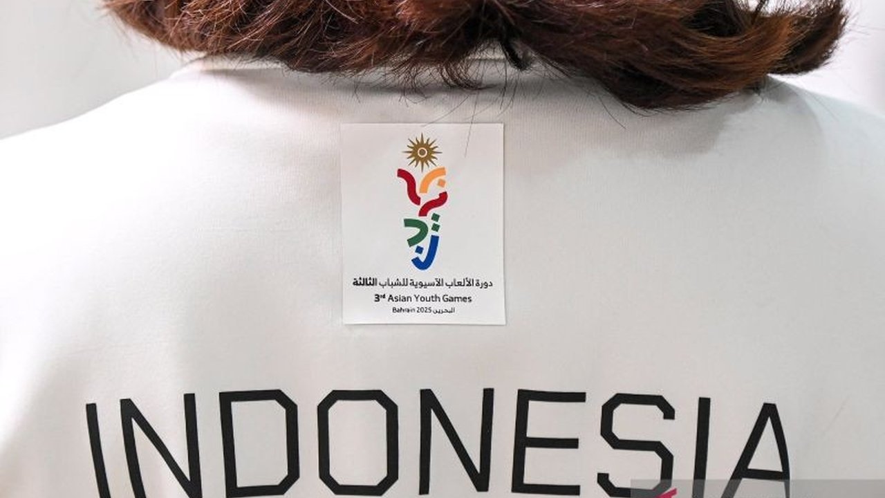 Kontingen Indonesia berhasil menambah dua medali perunggu dari cabang teqball dan triathlon di Asian Youth Games (AYG) Bahrain 2025, menempatkan Indonesia di peringkat keempat klasemen sementara. Penasaran siapa saja atletnya?