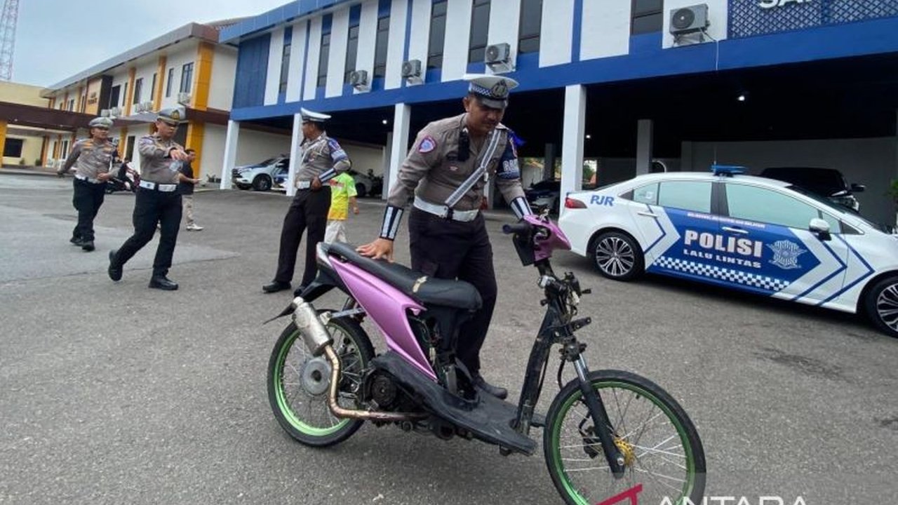 Direktorat Lalu Lintas Polda Babel serius memberantas aksi balap liar selama Operasi Zebra Menumbing 2025, mengedukasi masyarakat, sekaligus menindak tegas para pelanggar.