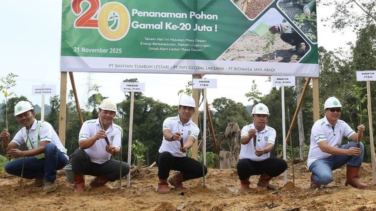 BJA Group berkomitmen mewujudkan industri palet kayu Indonesia bebas deforestasi melalui penanaman 20 juta pohon gamal, mendukung transisi energi hijau berkelanjutan.