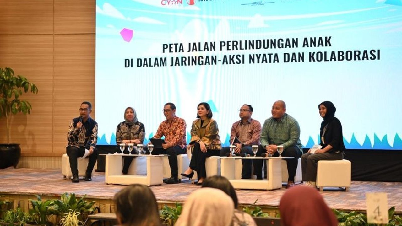 Memperingati Hari Anak Sedunia, KemenPPPA bersama berbagai pihak menguatkan komitmen perlindungan anak daring melalui regulasi dan inovasi. Simak upaya kolaboratif ini!