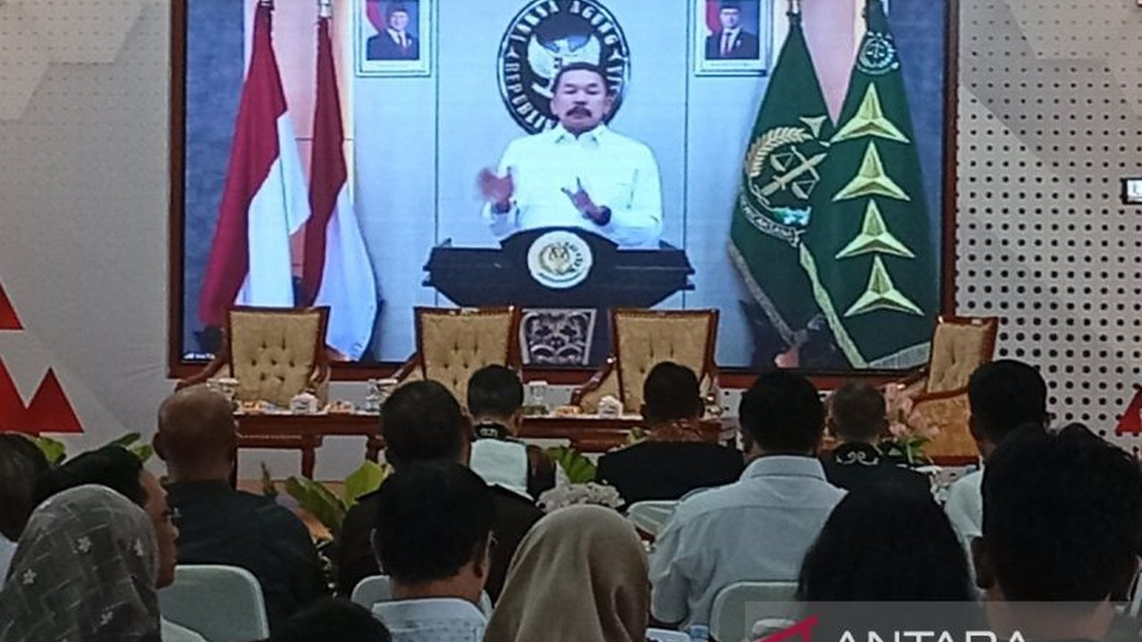 Dosen hukum UI Febby Mutiara Nelson menyebut Dasar Penahanan KUHAP Baru lebih objektif, memperkuat asas legalitas, dan due process. Simak detail perubahan krusial ini.