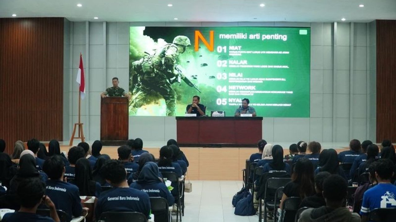 Bank Indonesia Papua dan Rindam XVII/Cenderawasih berkolaborasi menggelar Pelatihan Kepemimpinan Pemuda Papua bagi 200 mahasiswa GenBI untuk menciptakan pemimpin visioner.