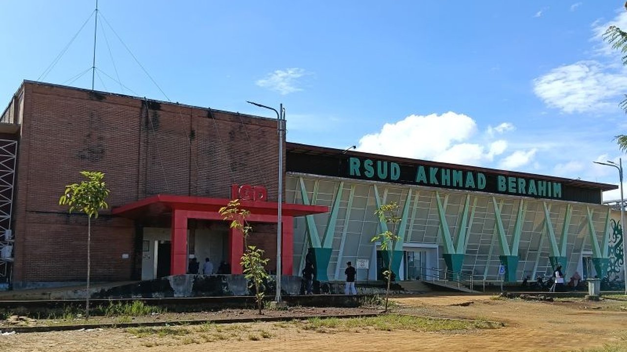 Pemkab Tana Tidung serius mempersiapkan SDM Kesehatan RSUD Akhmad Berahim yang kini naik kelas madya, termasuk menyekolahkan dokter spesialis dan merekrut PTT, demi pelayanan prima.