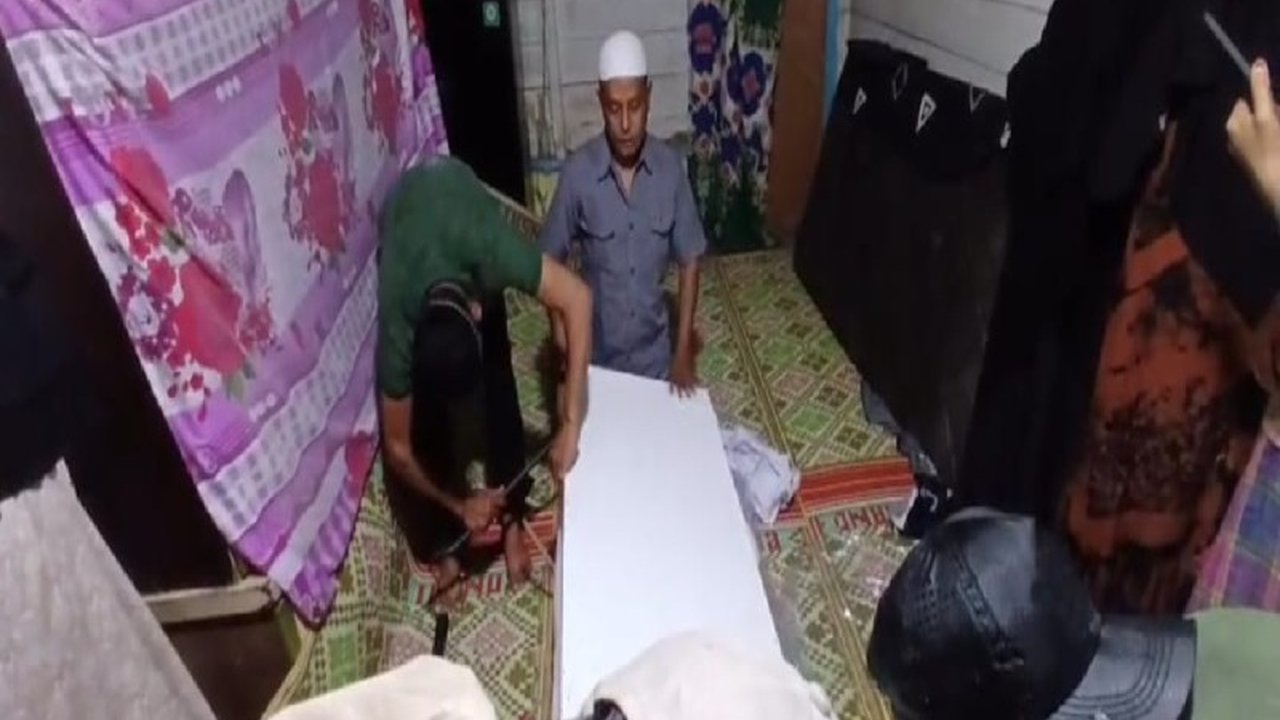 Anggota DPD RI Sudirman Haji Uma bersama BP3MI Aceh berhasil memfasilitasi pemulangan jenazah Aulia Helza, warga Aceh yang meninggal di Malaysia, menunjukkan solidaritas kuat.