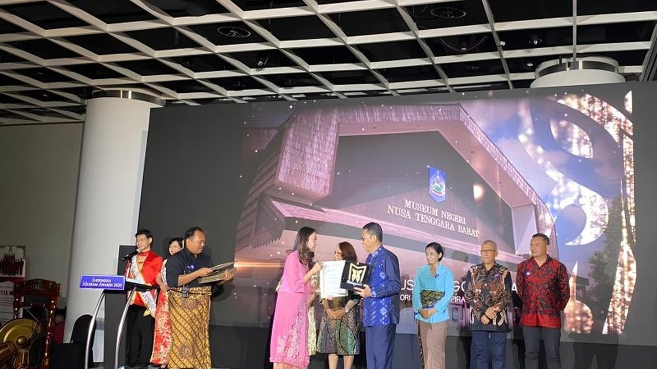 Museum Negeri NTB berhasil meraih penghargaan Museum Inspiratif 2025 dalam ajang Indonesia Museum Awards (IMA), sebuah pencapaian membanggakan bagi Museum NTB di tingkat nasional.