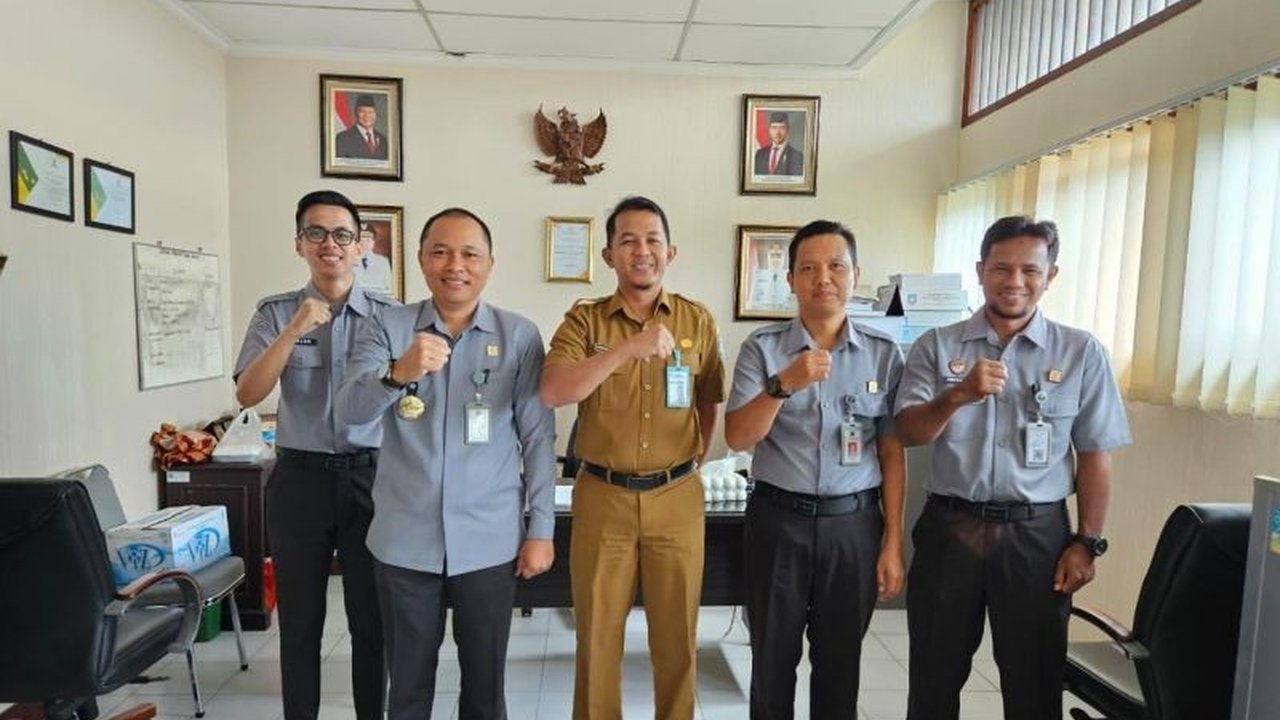 Kemenkumham Kepulauan Bangka Belitung bersama Pemprov Babel bersinergi memperkuat Jaringan Informasi Hukum (JDIH) untuk meningkatkan kualitas pelayanan hukum kepada masyarakat. Langkah ini bertujuan mengatasi penurunan nilai evaluasi JDIHN.