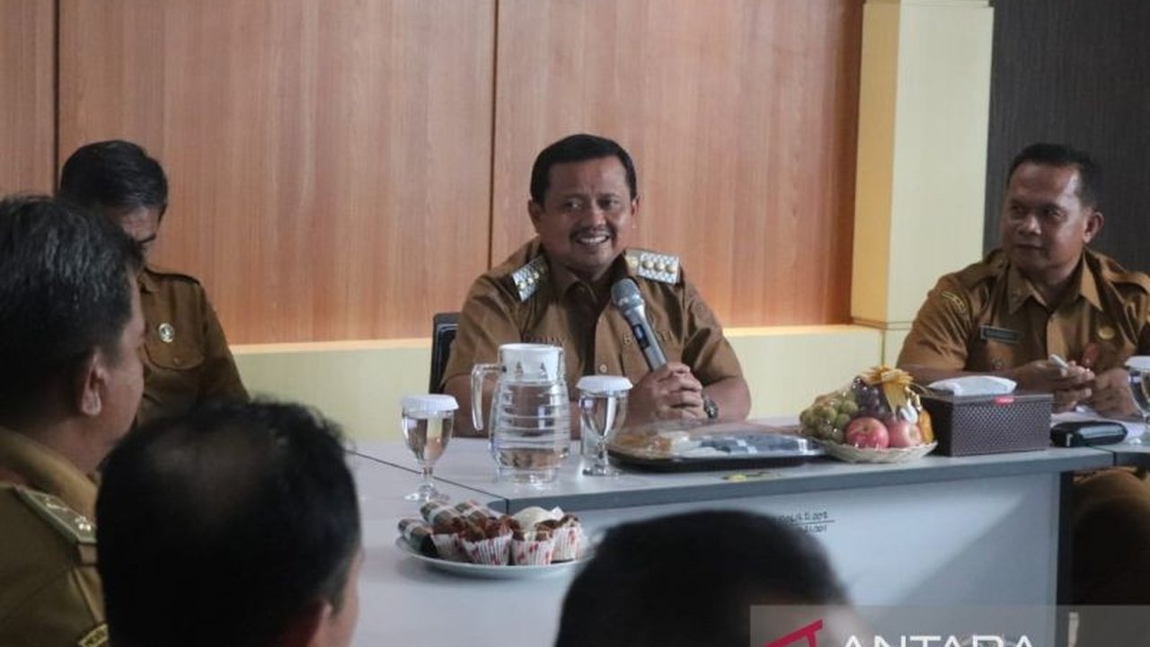 Pemerintah Kabupaten Sumedang berinovasi merancang penyajian data penduduk digital real-time mulai awal 2025. Ini akan memudahkan pemantauan demografi dan perencanaan pembangunan daerah yang lebih akurat.