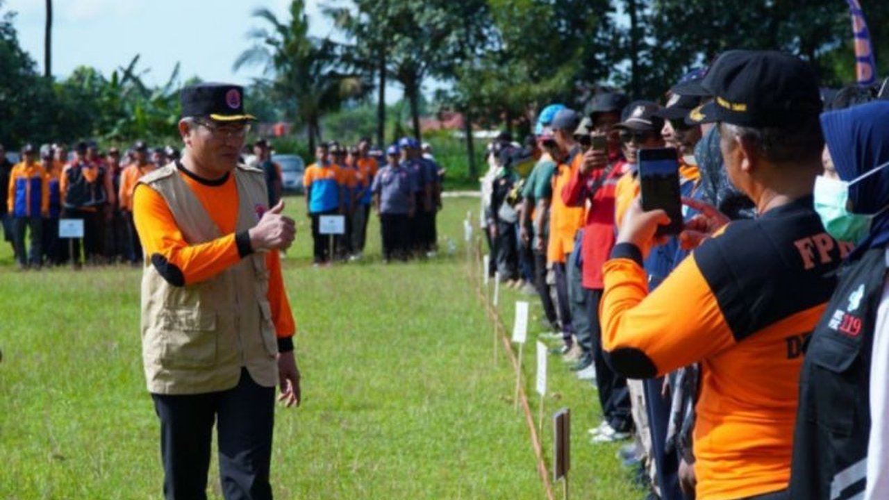 Bupati Bantul Abdul Halim Muslih menyoroti pentingnya identifikasi dan peringatan dini bencana untuk memperkuat Kesiapsiagaan Bencana Bantul dan meminimalkan risiko.