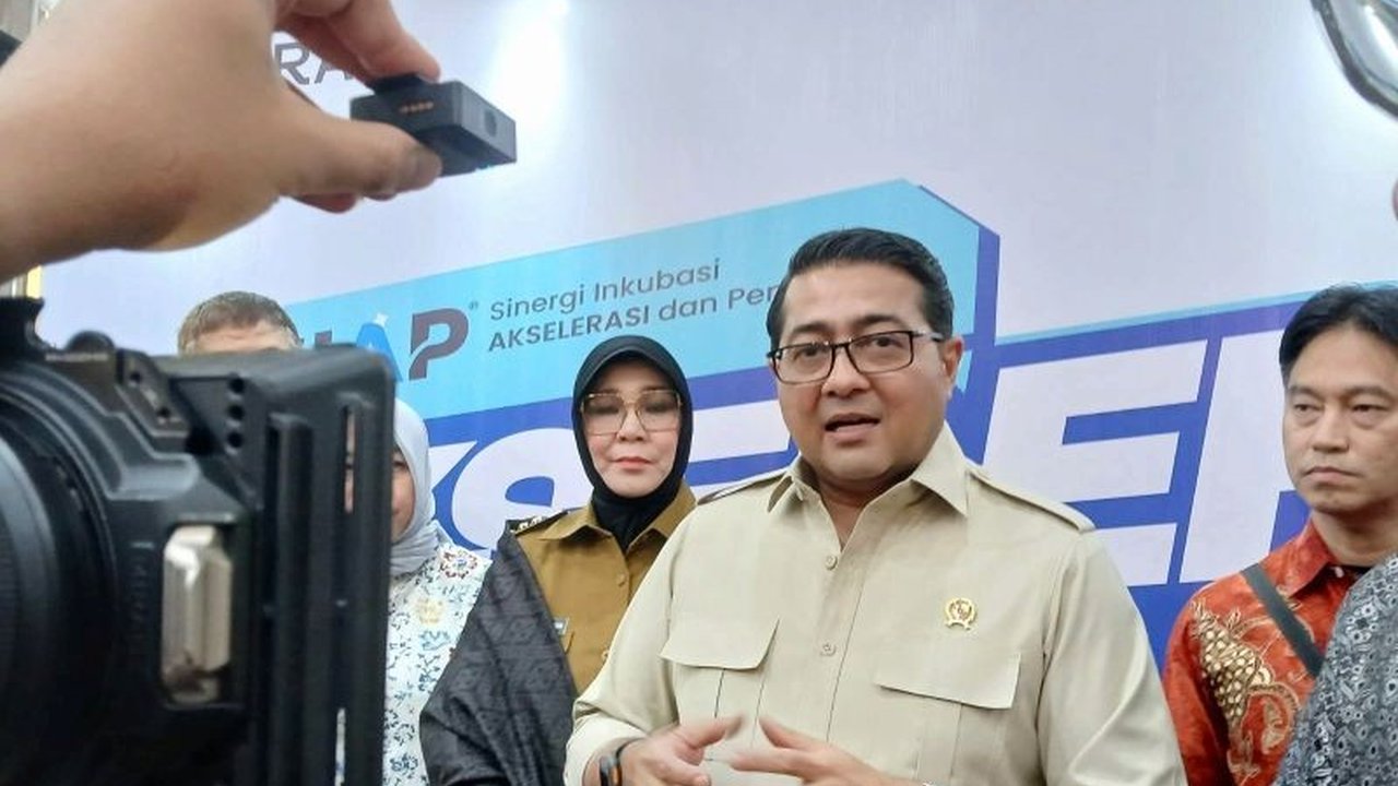 Kementerian Ekonomi Kreatif mengumumkan alokasi Rp10 triliun untuk KUR Ekonomi Kreatif berbasis Kekayaan Intelektual pada 2026, guna mendorong pelaku usaha di seluruh Indonesia.