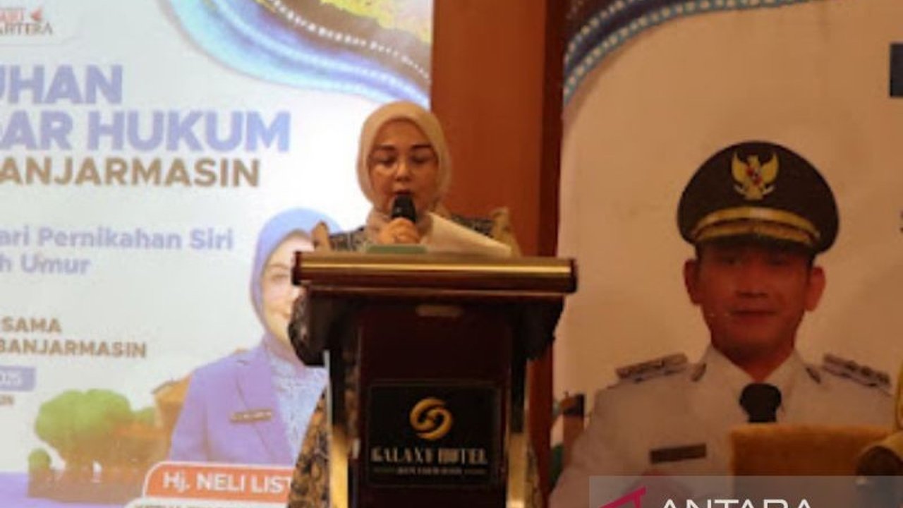 Pemerintah Kota Banjarmasin serius tangani masalah legalitas anak pernikahan dini dan siri yang hadapi kesulitan administrasi, demi pastikan hak dasar setiap anak terpenuhi.