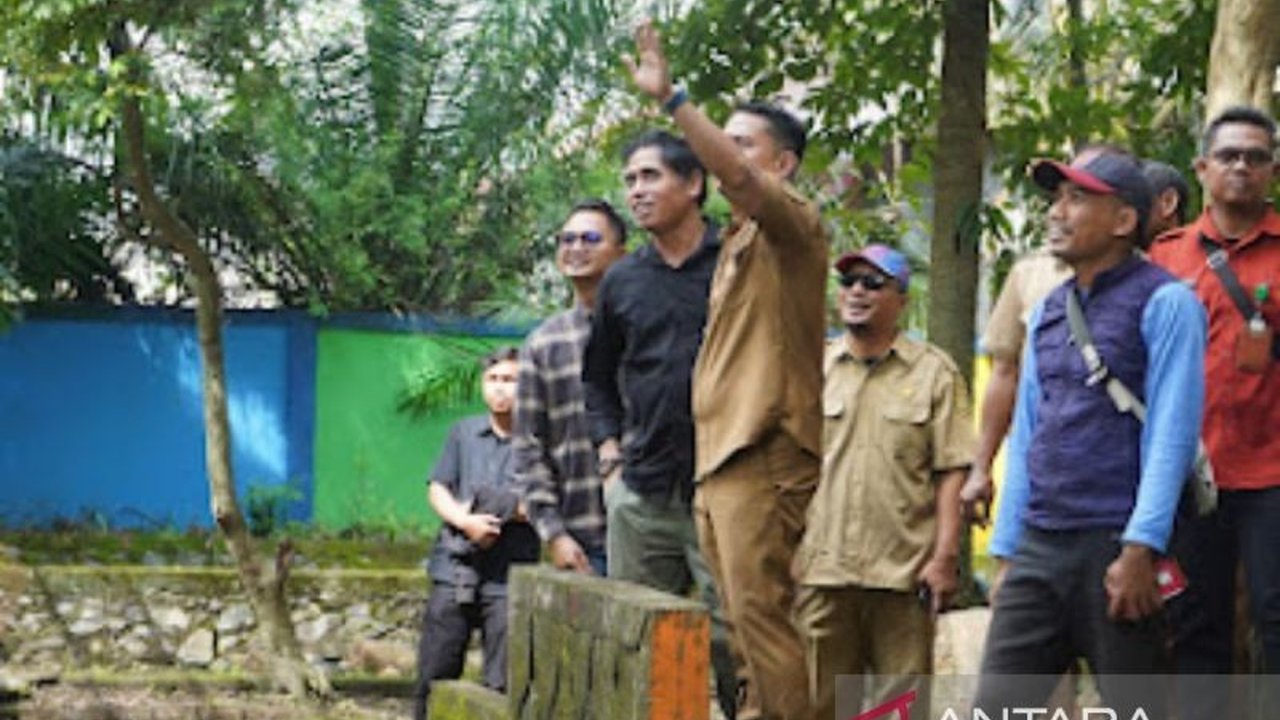 Pemerintah Kota Banjarmasin akan melakukan revitalisasi menyeluruh Taman Satwa Jahri Saleh mulai 2026, menjadikannya destinasi wisata keluarga modern dengan fasilitas lengkap.