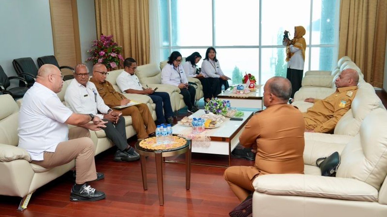 Pemprov Papua dan BKKBN bersinergi meluncurkan Program Kesejahteraan Lansia pada 5 Desember 2025. Inisiatif ini bertujuan meningkatkan layanan dan kualitas hidup para lansia di Bumi Cenderawasih.