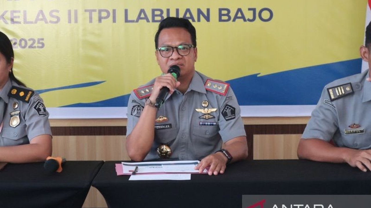 Kantor Imigrasi Labuan Bajo berhasil mencatat realisasi PNBP Imigrasi Labuan Bajo hingga Rp9 miliar di November 2025, melampaui target dan diproyeksikan terus meningkat.