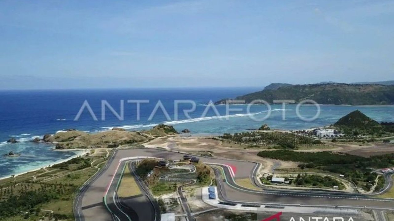 Proyek pembangunan Dermaga Kapal Cepat Mandalika di Lombok Tengah, NTB, terus berjalan sesuai rencana. Ditargetkan beroperasi pada 2026, dermaga ini akan menjadi kunci peningkatan arus wisatawan dan ekonomi lokal.