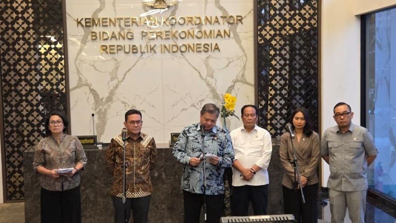 Menteri Perdagangan Budi Santoso menyatakan aturan baru Distribusi Minyakita segera diteken. Kebijakan ini bertujuan menjaga ketersediaan stok jelang Natal dan Tahun Baru.