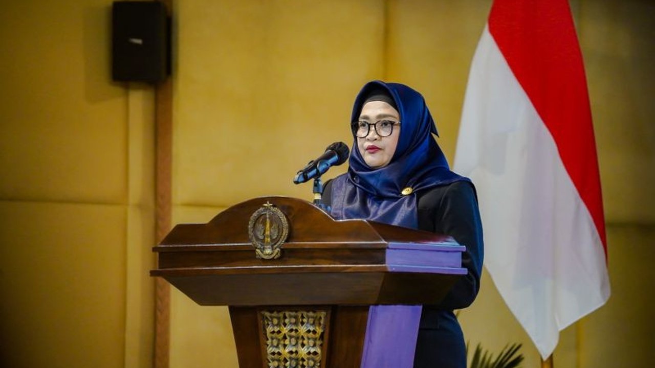 Sekretaris Daerah DIY Ni Made Dwipanti Indrayanti meminta ASN DIY kontribusi strategis dalam menyelesaikan isu-isu daerah, tidak hanya berkutat pada rutinitas birokrasi.