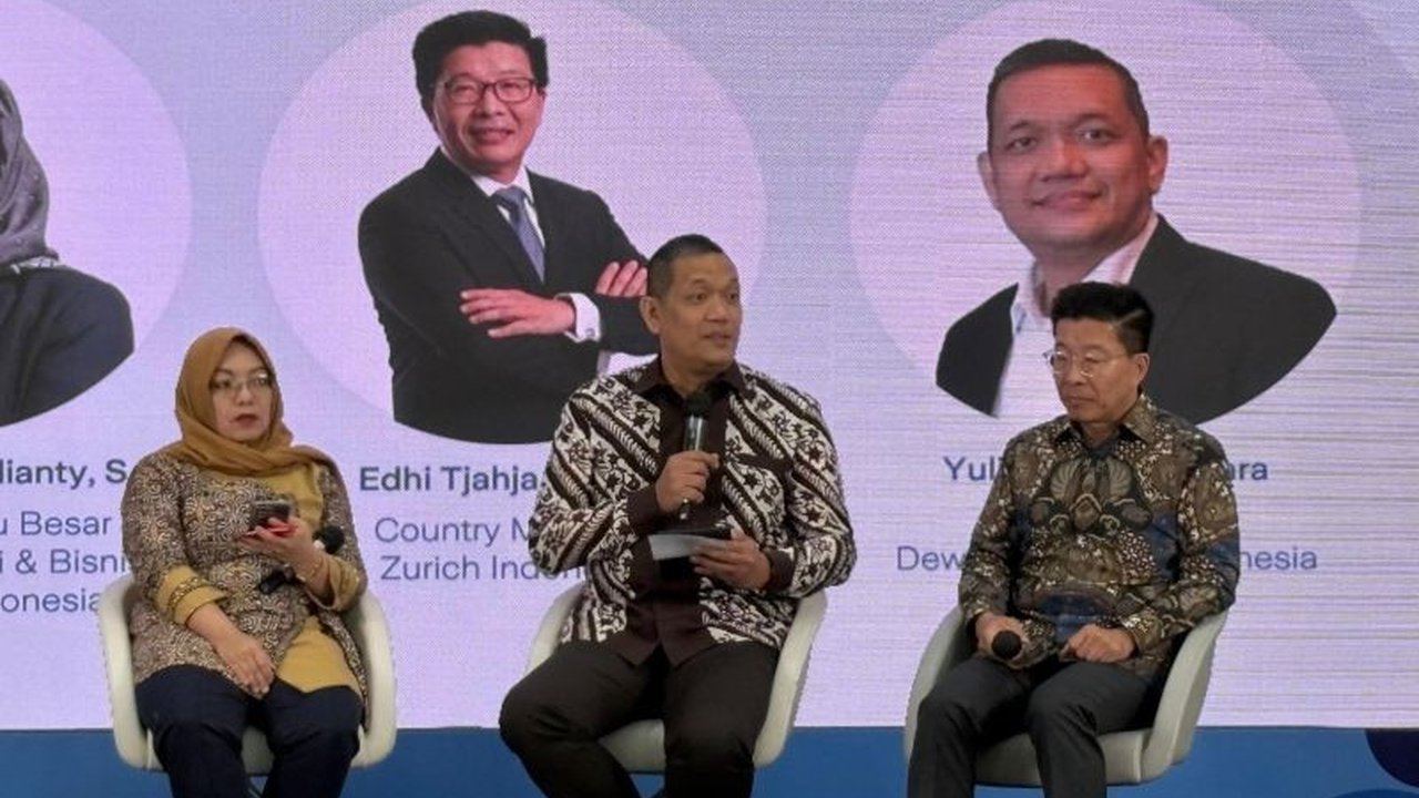 Industri Asuransi Indonesia diproyeksikan akan terus tumbuh berkelanjutan oleh Ekonom UI, didorong pemulihan ekonomi dan inovasi produk, siap memasuki fase pertumbuhan baru yang menjanjikan.